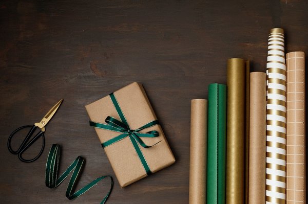 How to Choose and Style a Wrap Dress for a Versatile and Professional Office Wardrobe?